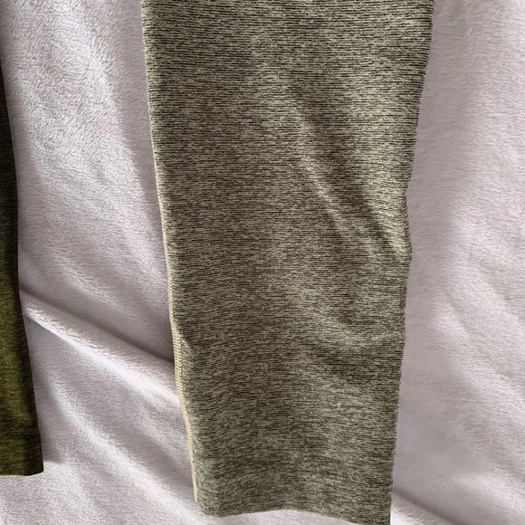 Outdoor Voices 7/8 Dipped Warmup Leggings Size Small Oatmeal, Moss and Fog - Picture 8 of 11